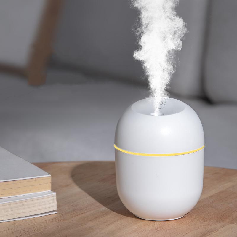 🌬️ Mini Ultrasonic Air Humidifier & Essential Oil Diffuser – 220ml