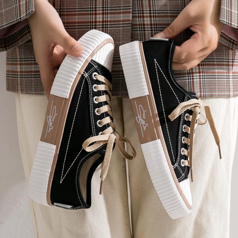 👟 Unisex Black & Tan Trainers 👟