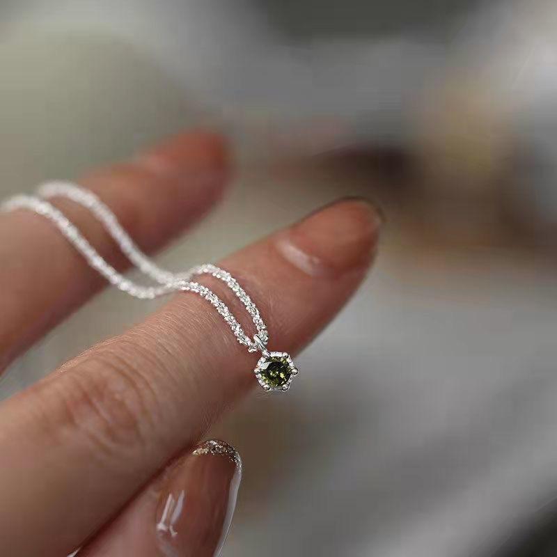 ๐ Crystal Shine Minimalist Necklace โ Green or Silver ๐