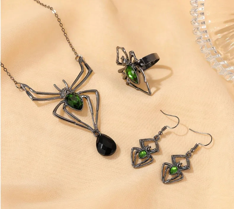 π·οΈπ Green Gemmed Spider Jewellery Set ππ·οΈ