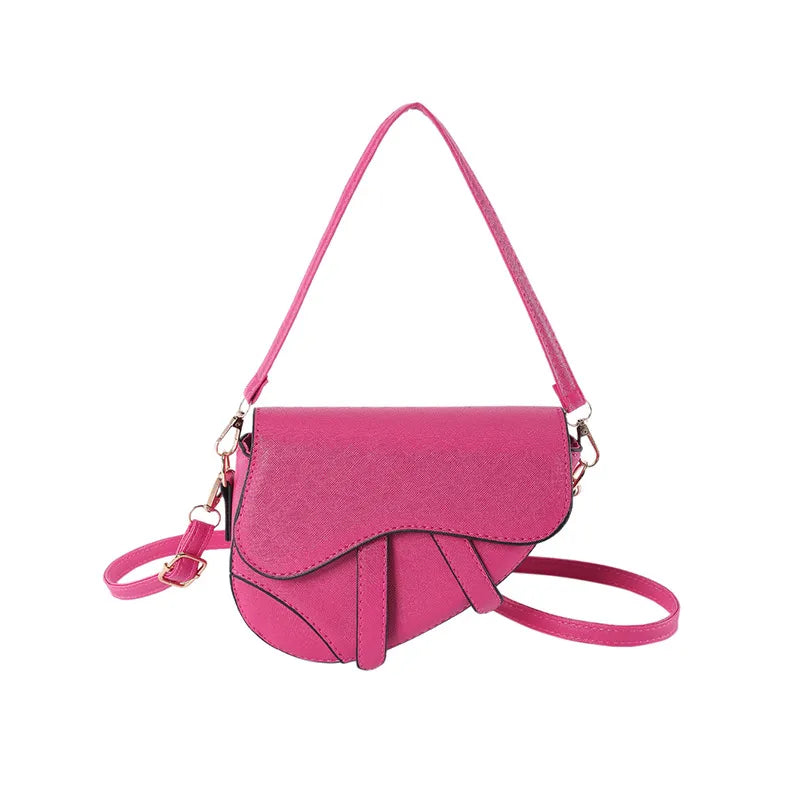 ๐ Saddle Handbag ๐
