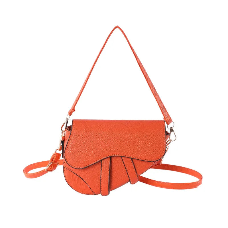 ๐ Saddle Handbag ๐