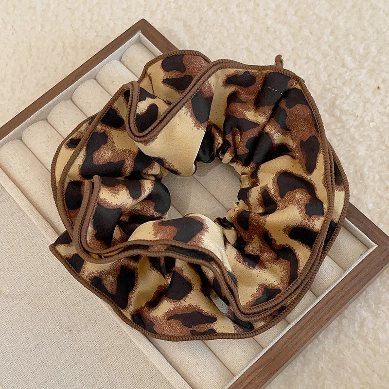 π 4pc Leopard Print Scrunchie Set π