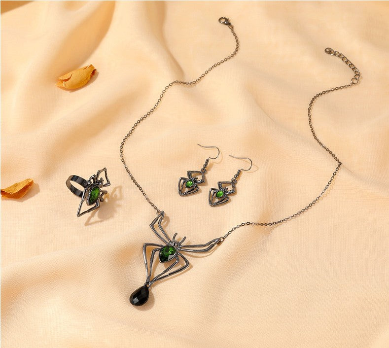 π·οΈπ Green Gemmed Spider Jewellery Set ππ·οΈ