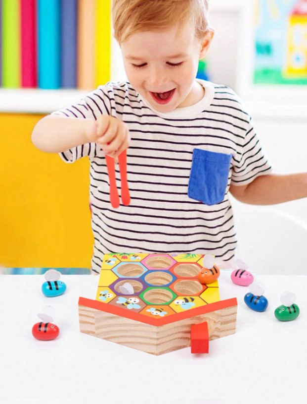 đ Montessori Wooden Bee Hive Game