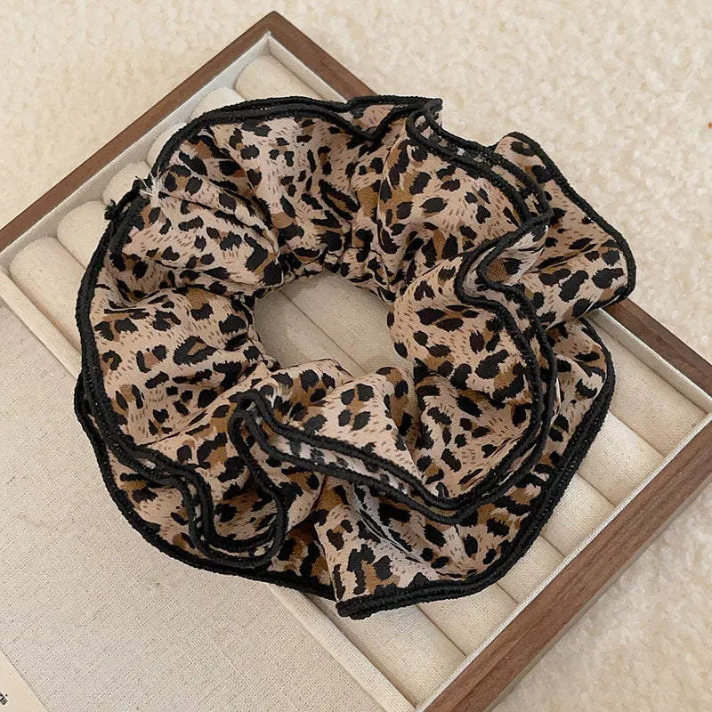 π 4pc Leopard Print Scrunchie Set π