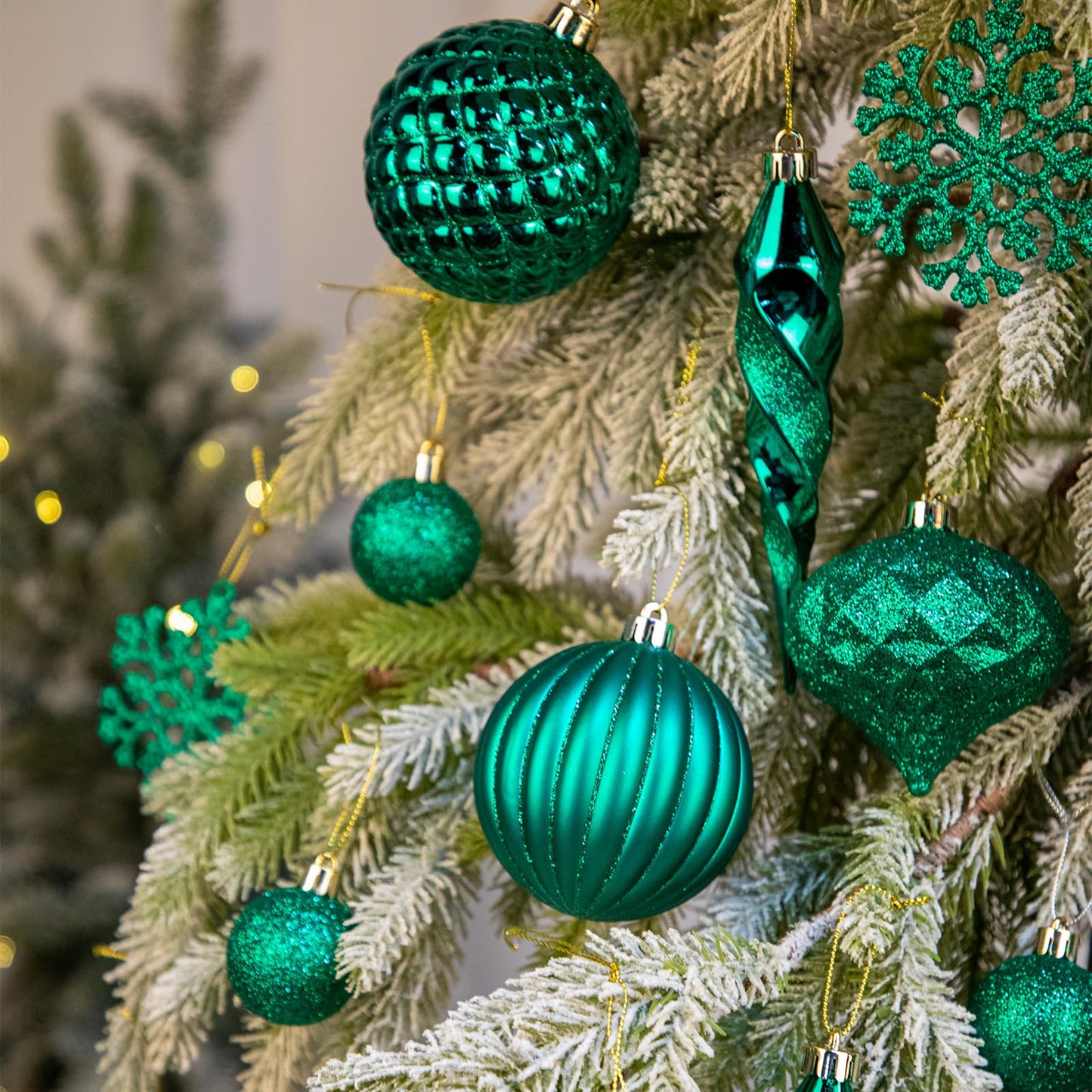 🌲 50pcs Dark Green Shatterproof Christmas Bauble Set 🌲