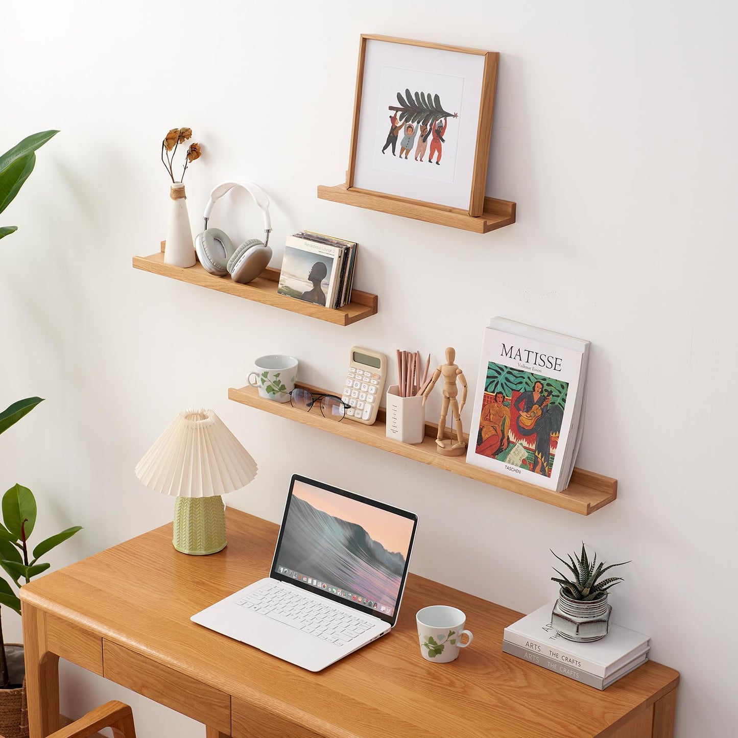 Elegant 60cm Solid Oak Wooden Floating Wall Shelf