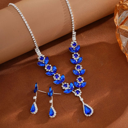 ✨ Elegant Crystal Necklace & Diamante Earrings Jewellery Set ✨