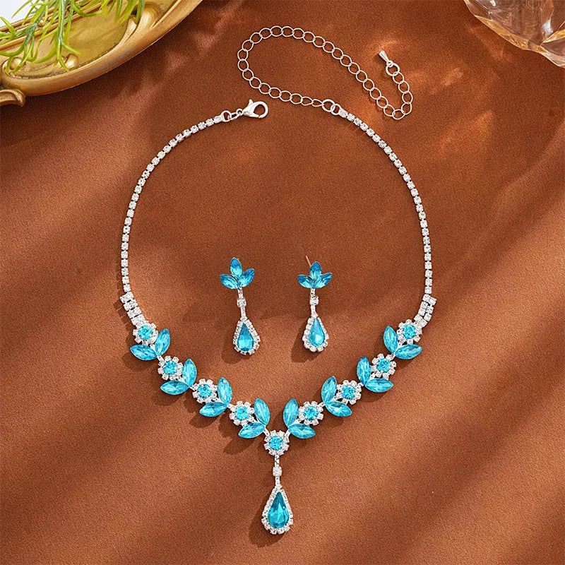 ✨ Elegant Crystal Necklace & Diamante Earrings Jewellery Set ✨
