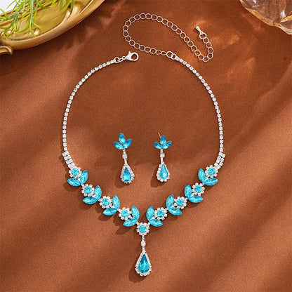 ✨ Elegant Crystal Necklace & Diamante Earrings Jewellery Set ✨