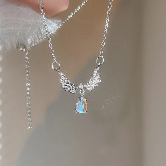 👼 Angel Wings Teardrop Pendant Necklace