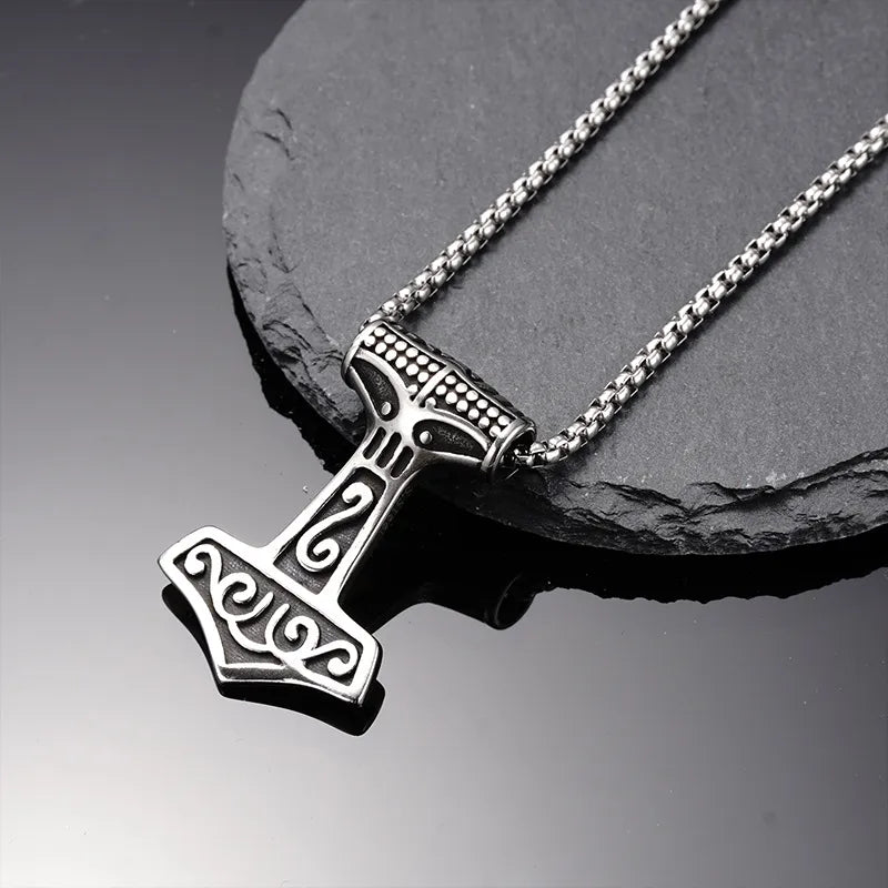 ⚡🔨 Retro Nordic Mjolnir Hammer Necklace 🔨⚡