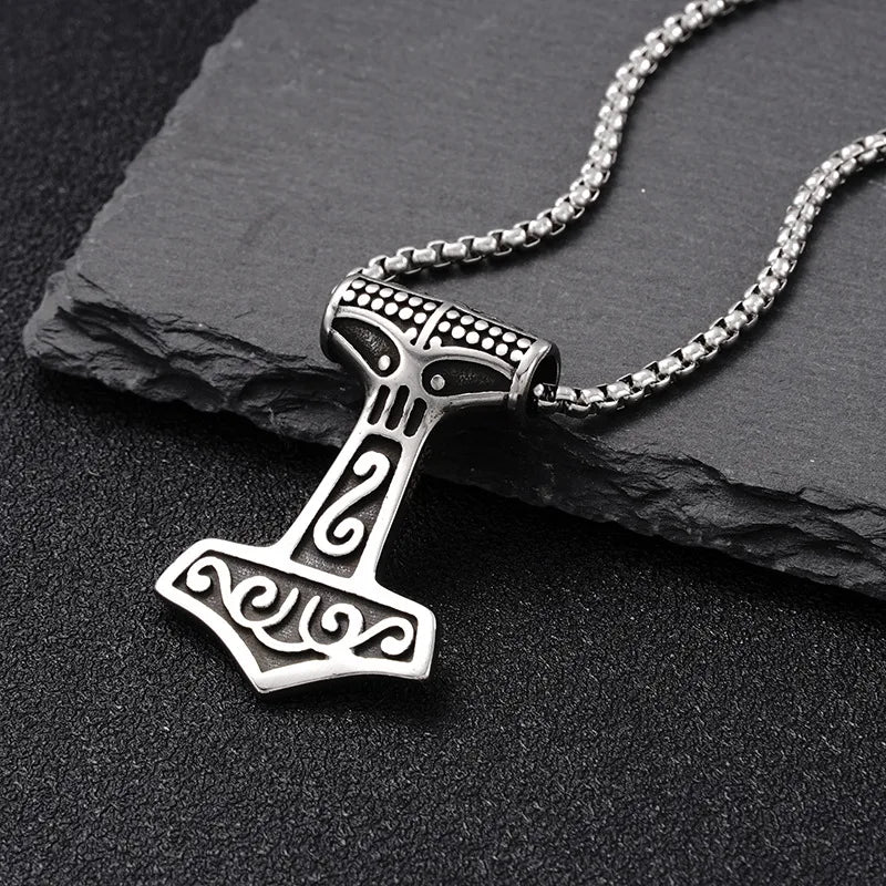 ⚡🔨 Retro Nordic Mjolnir Hammer Necklace 🔨⚡