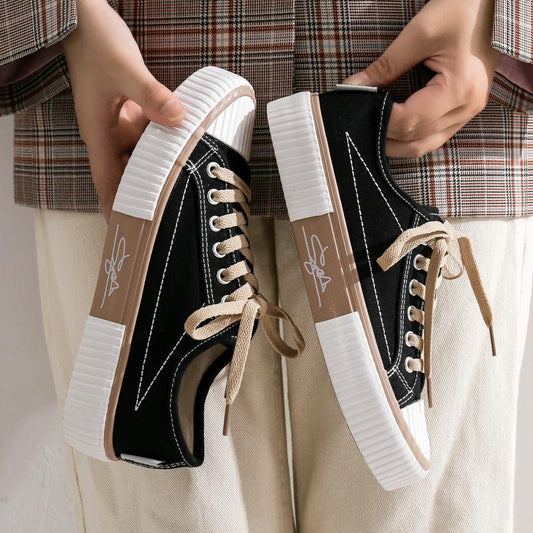 👟 Unisex Black & Tan Trainers 👟