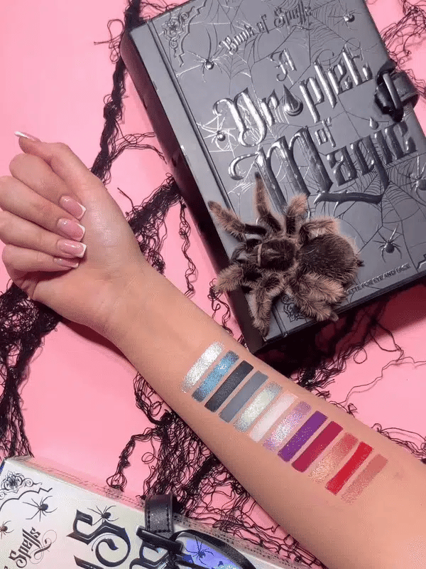 A Droplet Of Magic Halloween Eyeshadow Palette