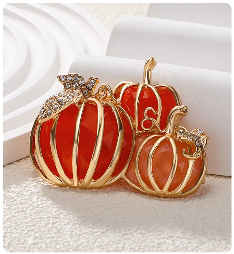 🎃💎 Diamante-Studded Pumpkin Brooch 💎🎃