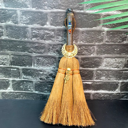 🧹 1pc Crystal Witch Broom  🧹