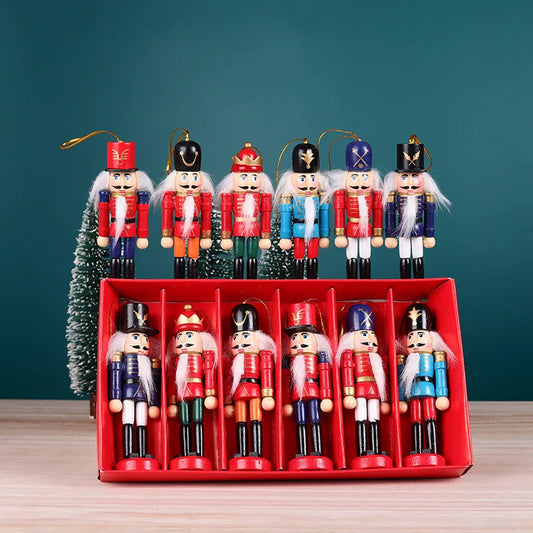 🎄 6pc Wooden Nutcracker  Set 🎄