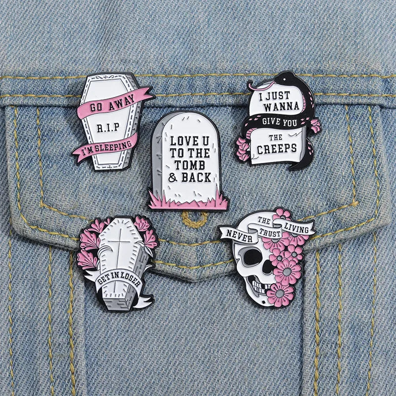 🖤 Pink Gothic 4pc Brooch Pin Badge Set  🖤