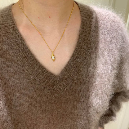 🐚 Copper-Gold Plated Zirconia Conch Necklace 🐚