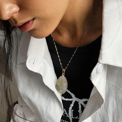✨ Elegant Natural Stone Pendant Necklace ✨