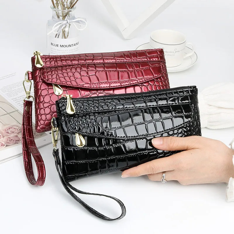 🐍👜 Elegant Women's Snake Skin Effect PU Leather Clutch Bag 👜🐍
