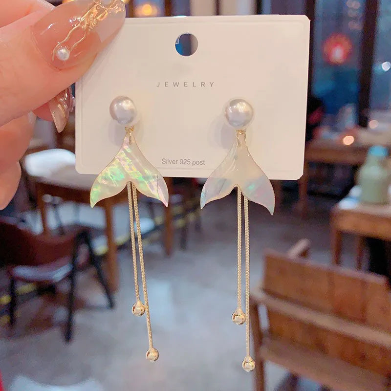 🌊 Fashion Long Pearl Fish Tail Earrings 🐚