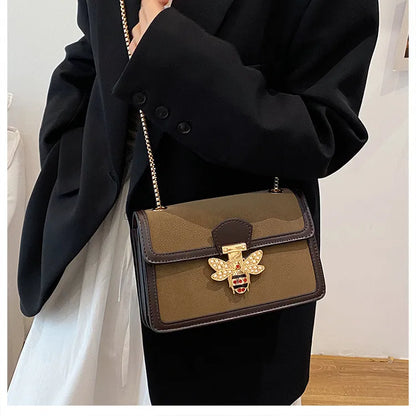 🐝 Retro Bee Lock Chain Shoulder Bag 🐝