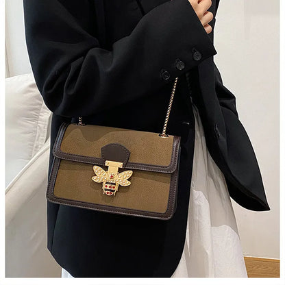🐝 Retro Bee Lock Chain Shoulder Bag 🐝