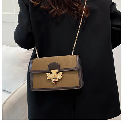 🐝 Retro Bee Lock Chain Shoulder Bag 🐝