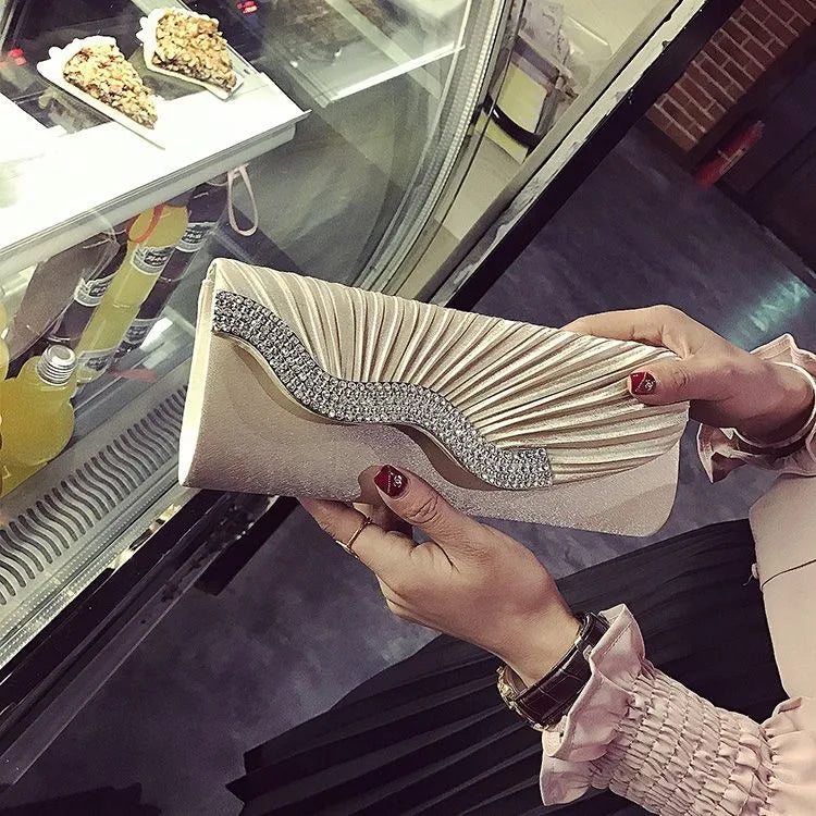 ✨💎 Champagne Diamond-Embedded Folded Evening Bag 💎✨