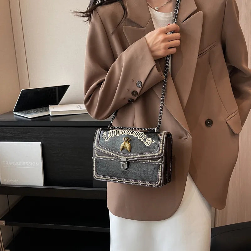 🐝 Fabulous Bee Chain Crossbody Bag (4 Colour Options!) 🐝