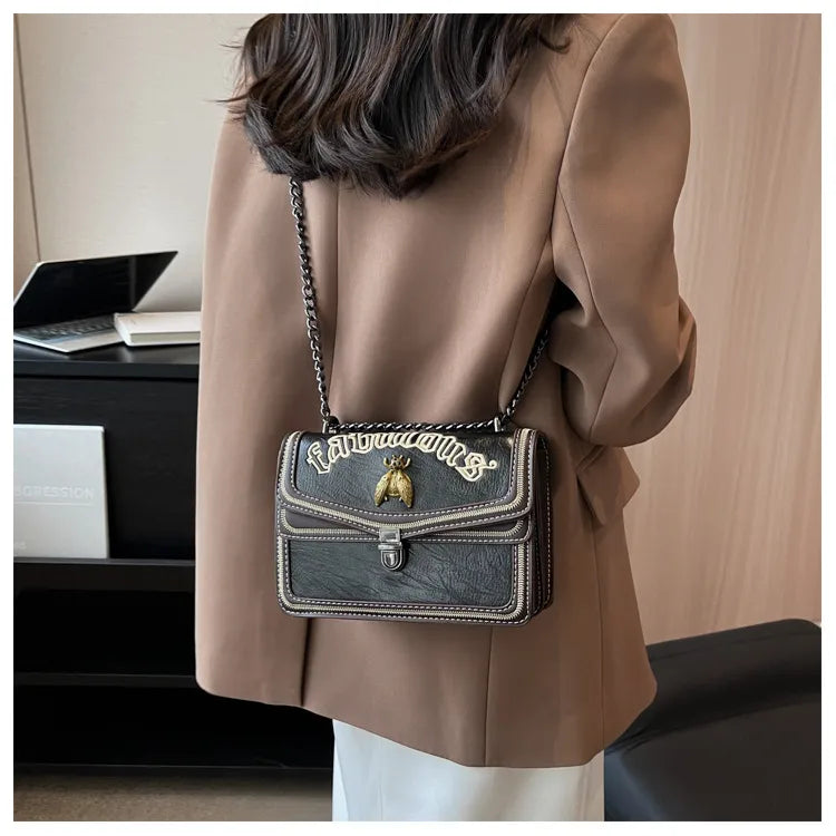 🐝 Fabulous Bee Chain Crossbody Bag (4 Colour Options!) 🐝