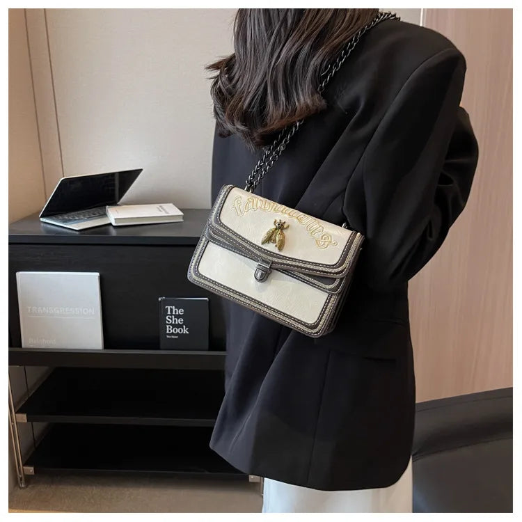 🐝 Fabulous Bee Chain Crossbody Bag (4 Colour Options!) 🐝
