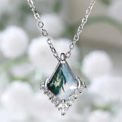 💎 Geometric Pendant Necklace 💎