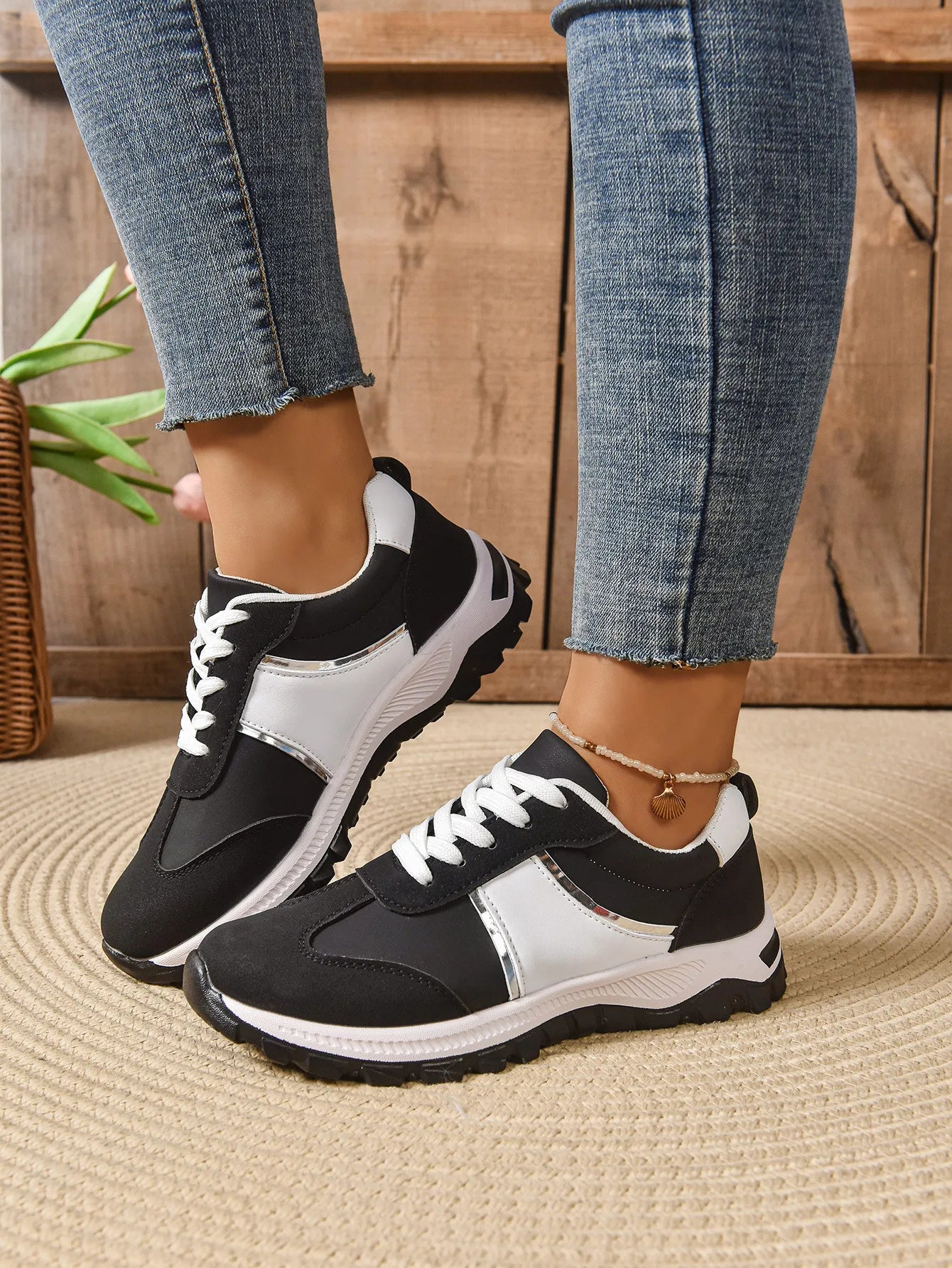 👟 Ladies Trainers