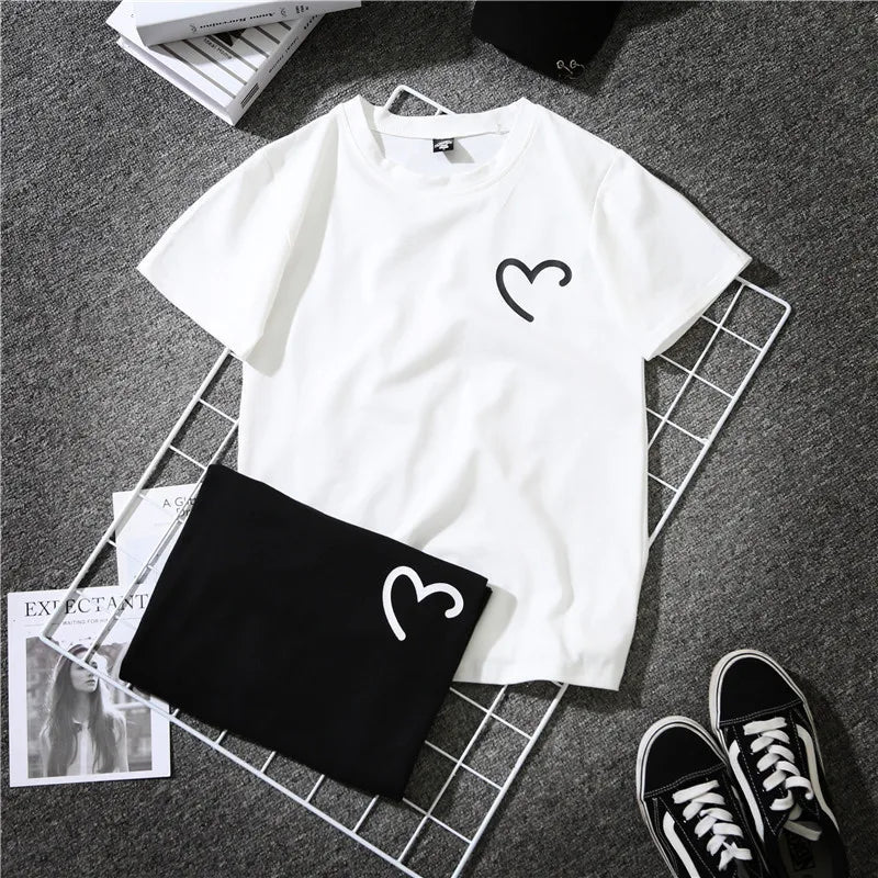 🖤🤍 2pc Plain Black & White Heart T-Shirts 🤍🖤