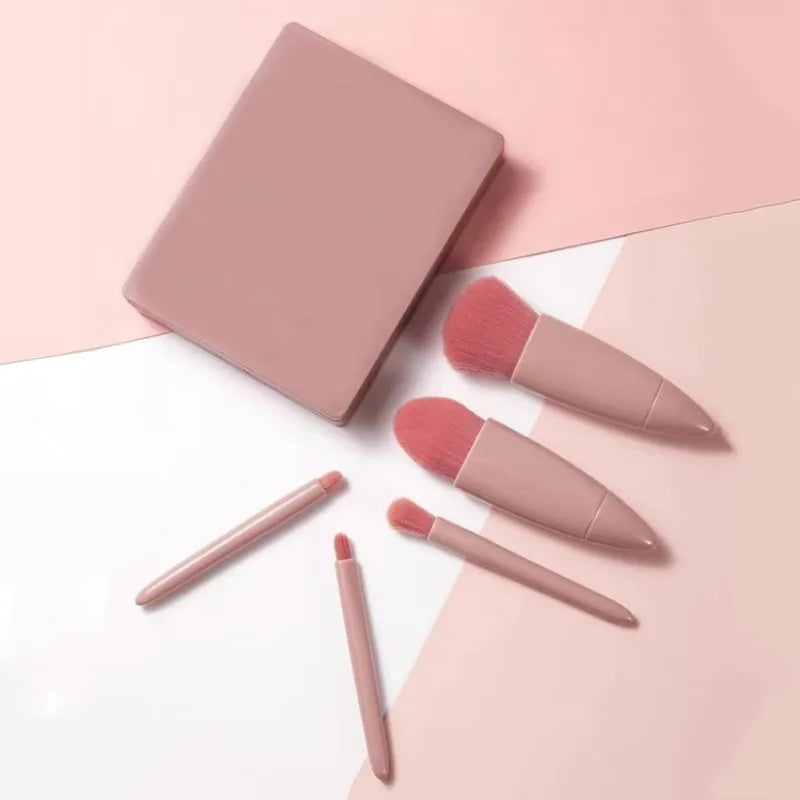 🎀 5pc Makeup Brush Set 🎀