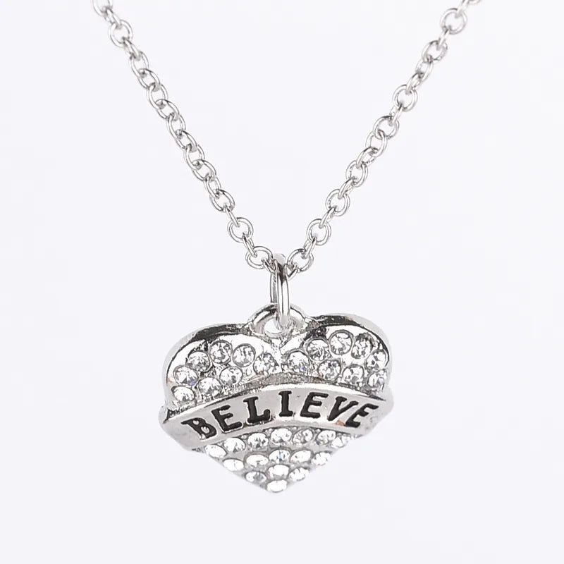 💖 Fashion Heart Shape Pendant Necklace 💖