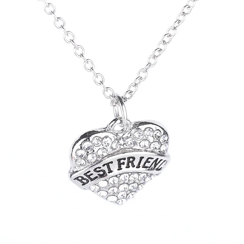 💖 Fashion Heart Shape Pendant Necklace 💖