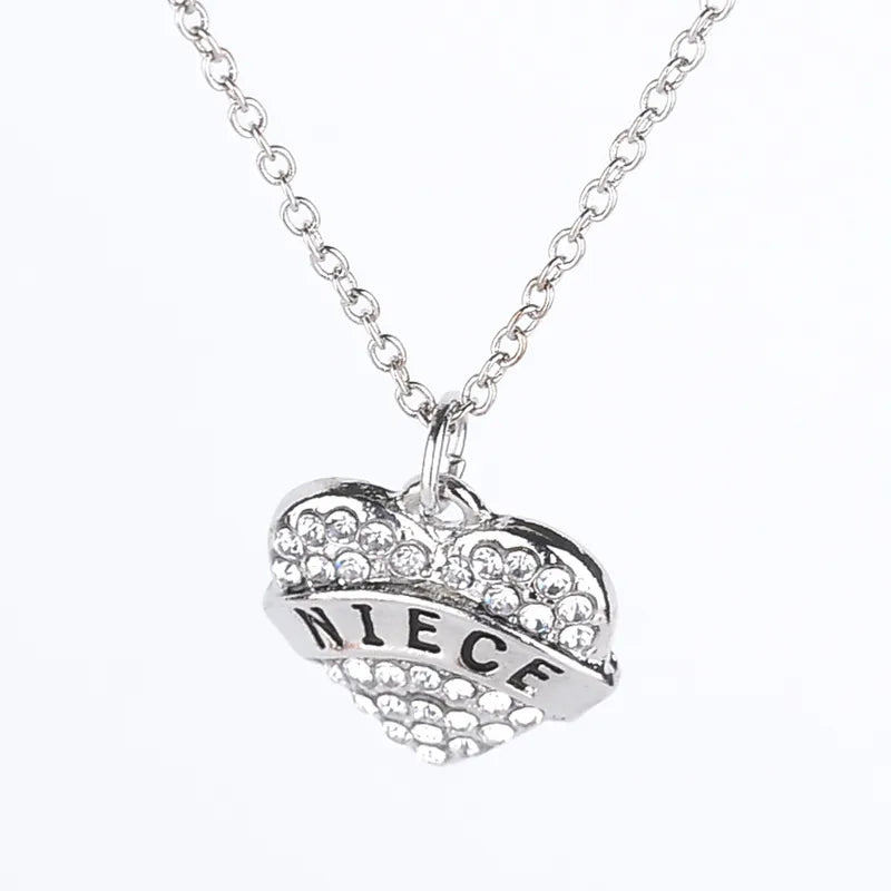 💖 Fashion Heart Shape Pendant Necklace 💖