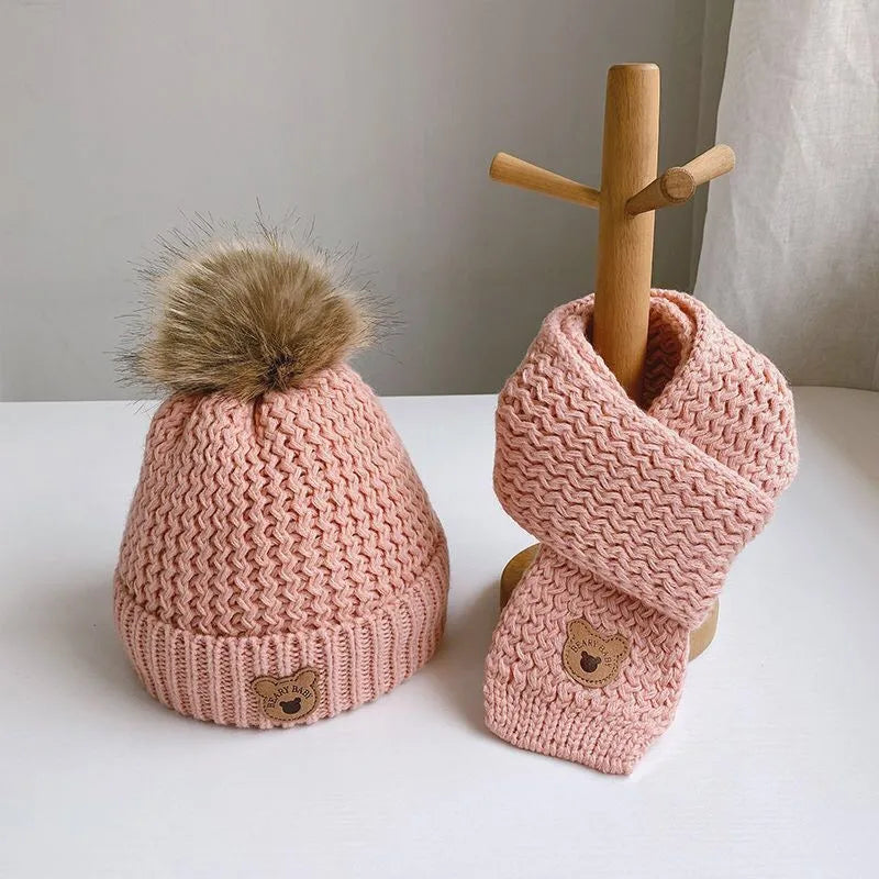 🧣🐻 Children’s Unisex Cartoon Beanie & Scarf Set 🐻🧣