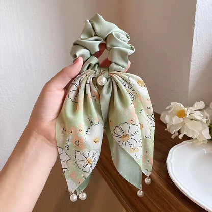 🎀 3pc Ribbons & Pearls Scrunchie Set 🎀