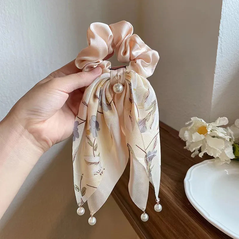 🎀 3pc Ribbons & Pearls Scrunchie Set 🎀