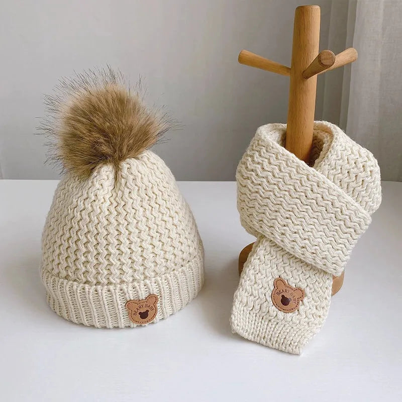 🧣🐻 Children’s Unisex Cartoon Beanie & Scarf Set 🐻🧣