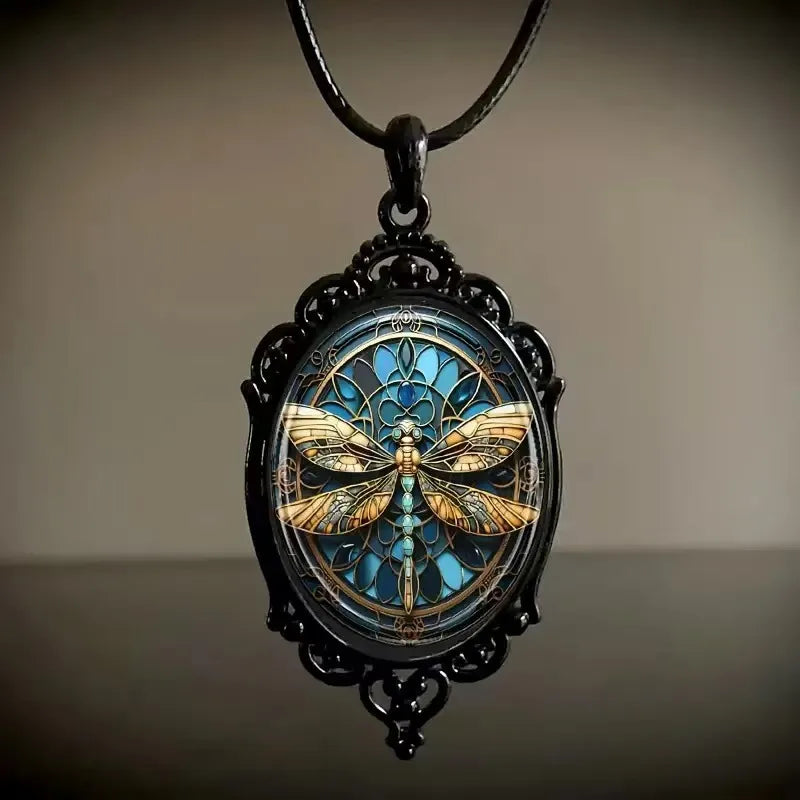 ✨ Retro Dragonfly Oval Pendant Necklace ✨