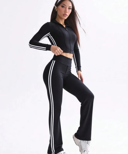 🖤🤍 Sporty Chic Tracksuit 🤍🖤