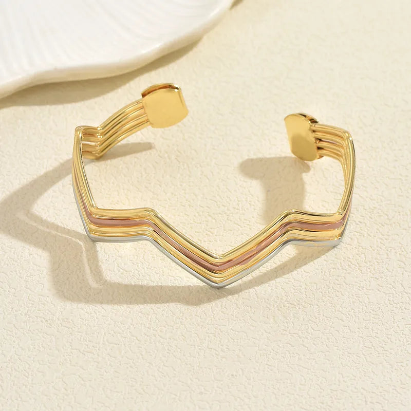 ✨ One Piece Multi-Layer Geometric Wave Bracelet ✨