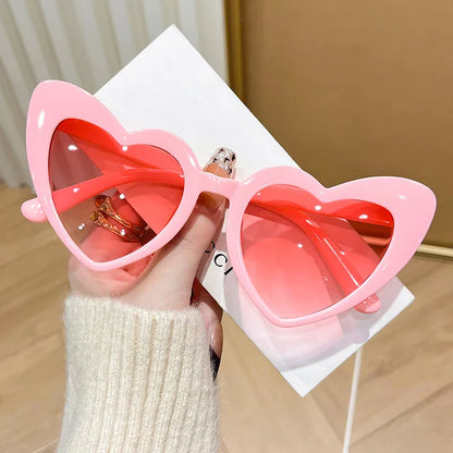 ❤️🕶️ Outdoor Heart Shape UV Protection Sunglasses 🕶️❤️